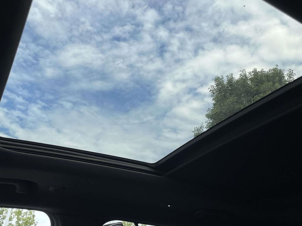 Used 2023 White Jeep Summit image 12