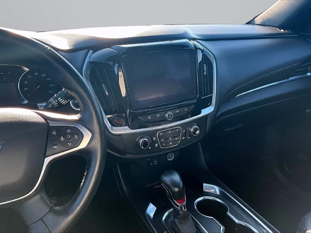 Used 2022 Black Chevrolet RS image 5