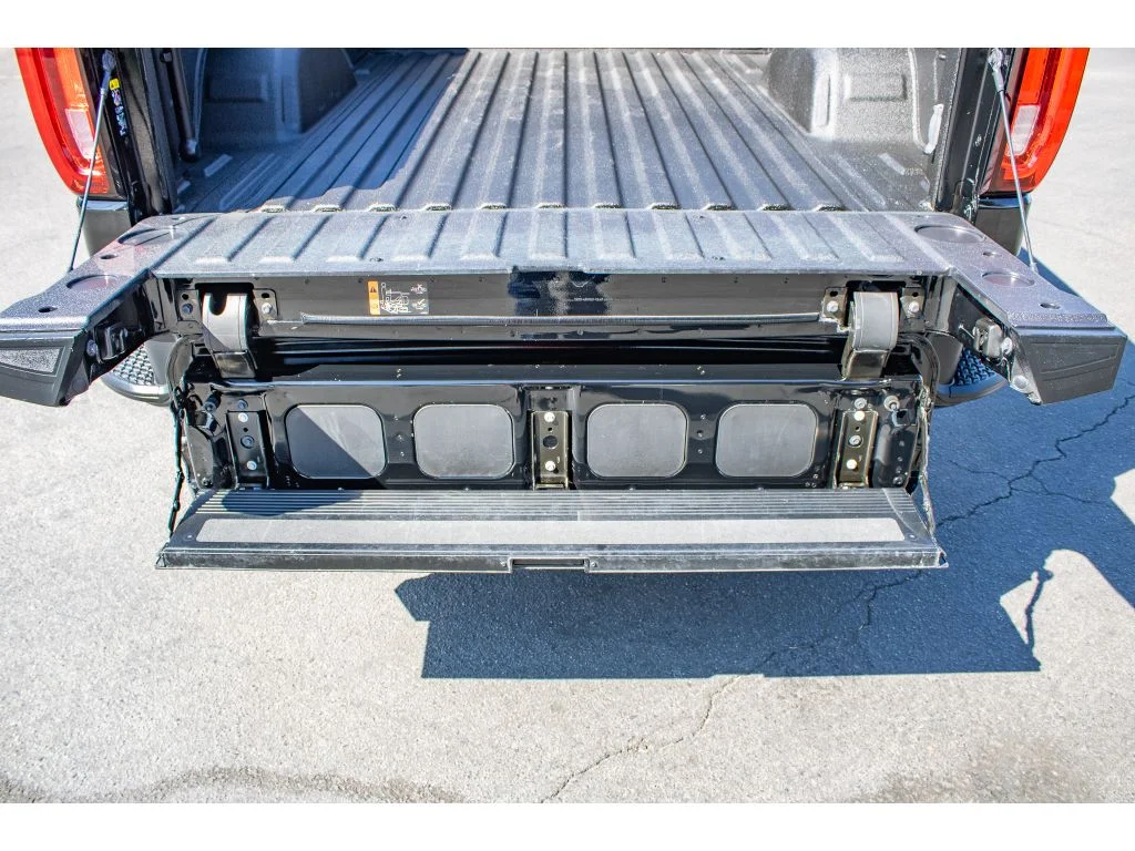 Used 2024 Onyx Black GMC Denali image 15