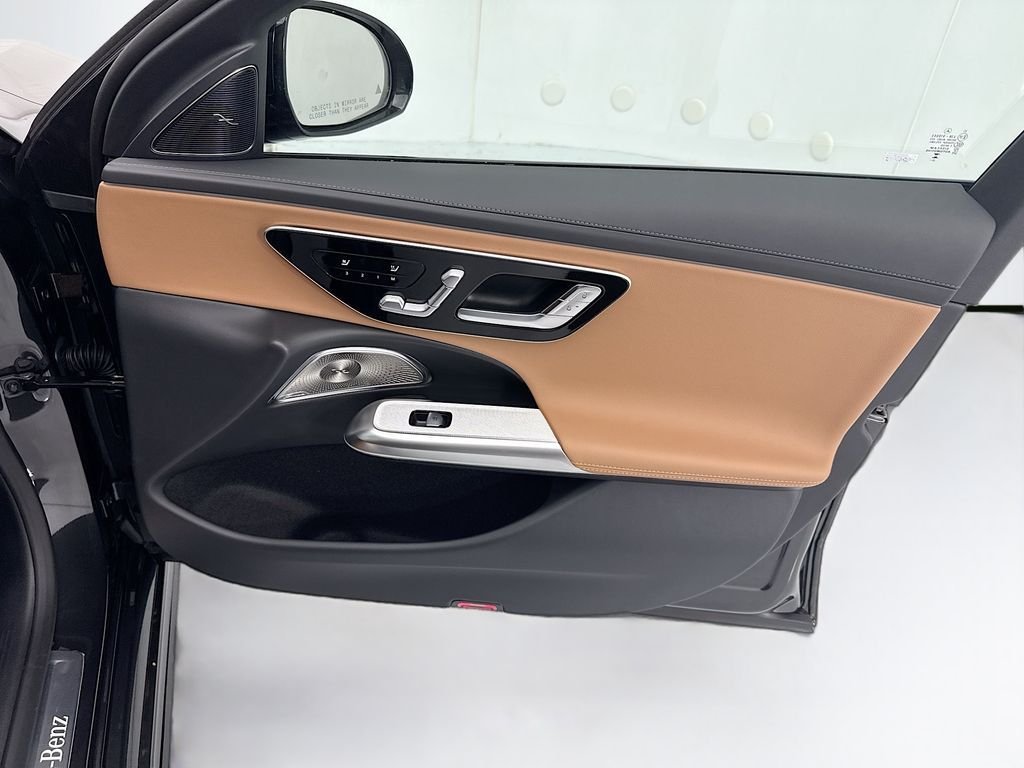 New 2026 Graphite Grey Metallic Mercedes-Benz E 350 image 25
