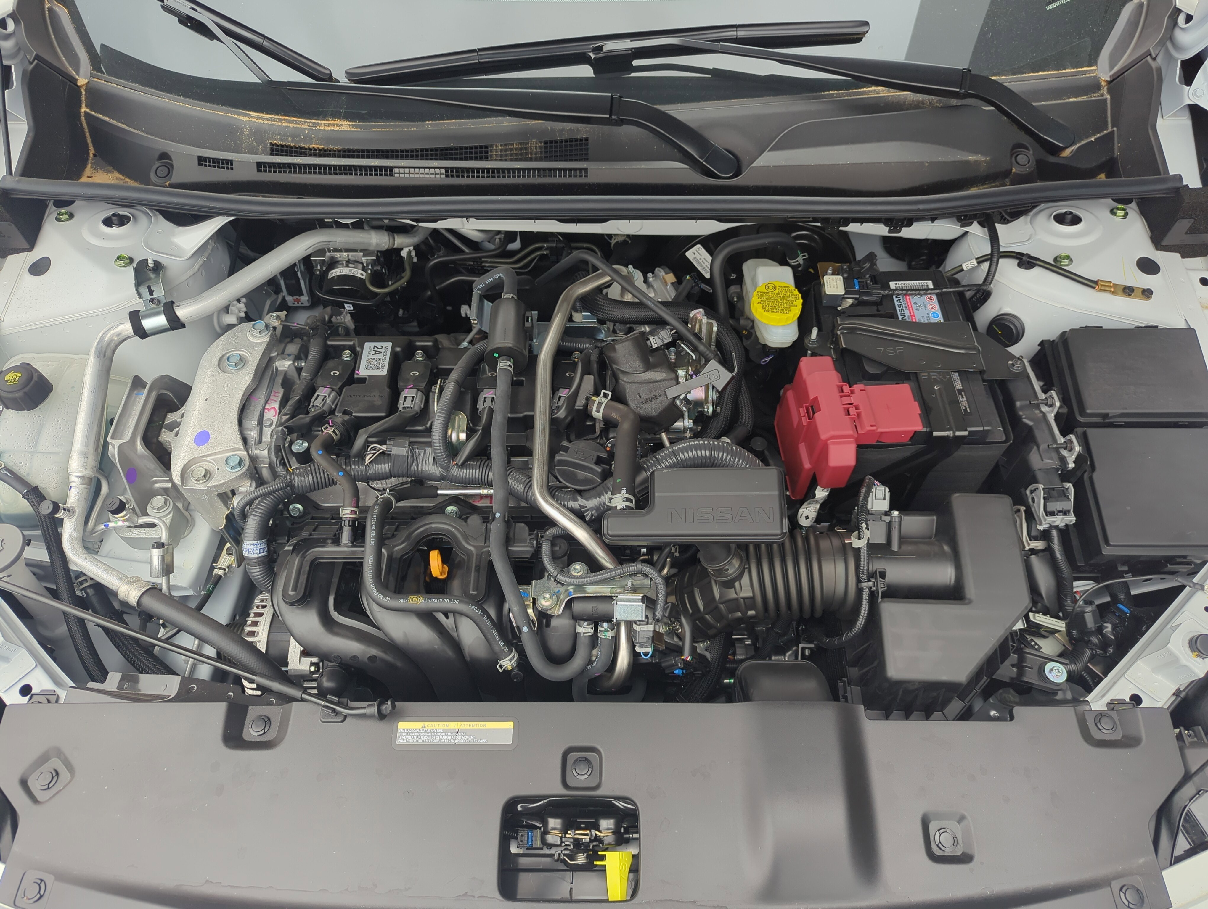 New 2026 Aspen White Tricoat/Super Black Nissan SR image 28