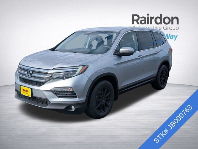 Used 2018 Lunar Silver Metallic Honda EX image 3