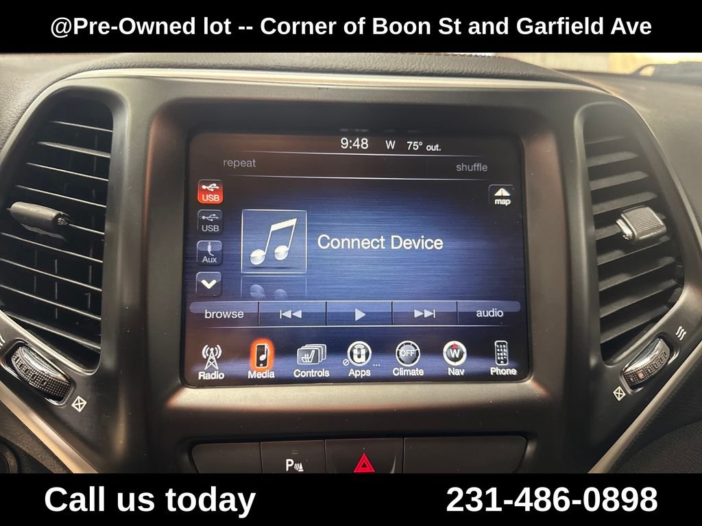 Used 2017 White Jeep Limited image 23