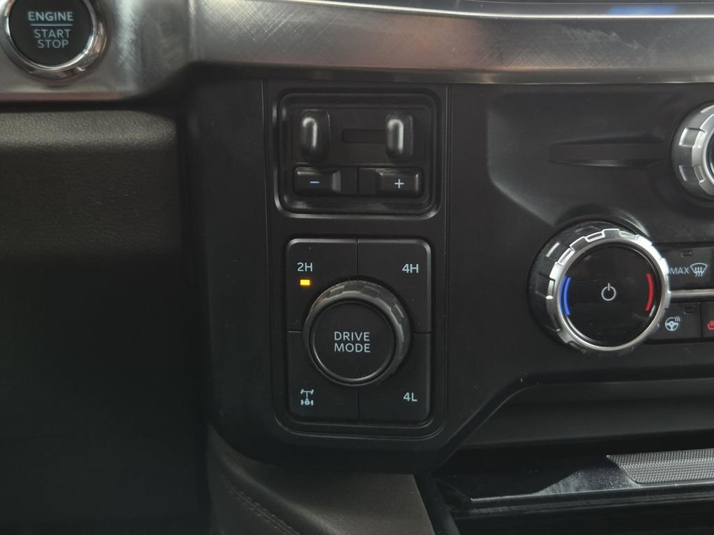 Used 2024 Agate Black Metallic Ford King Ranch image 30