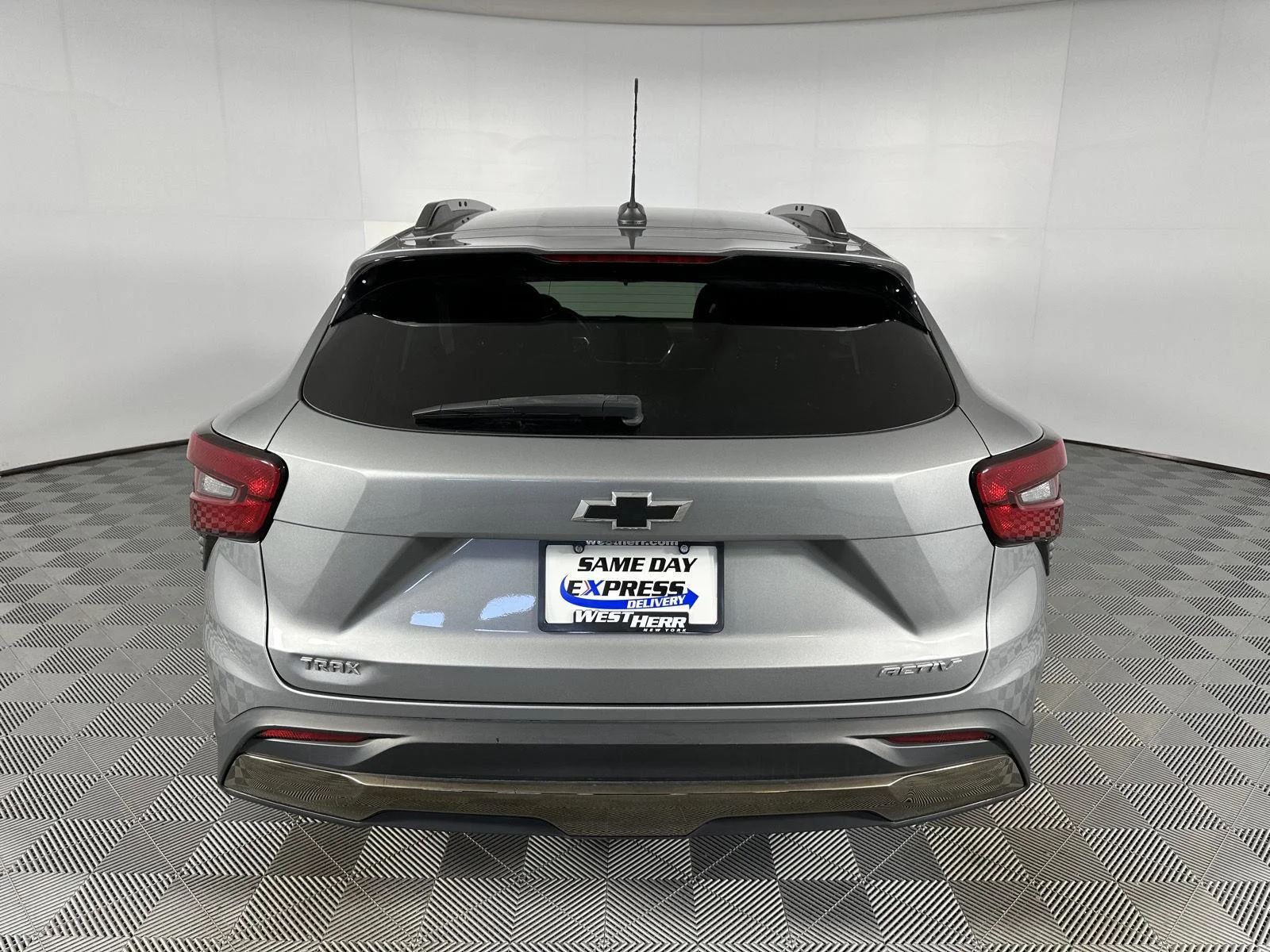 Used 2024 Sterling Gray Metallic Chevrolet ACTIV image 24