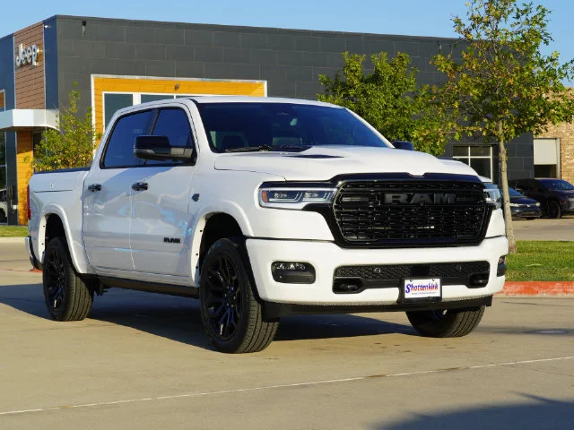 New 2027 Bright White Clear-Coat Exterior Paint RAM Limited image 3