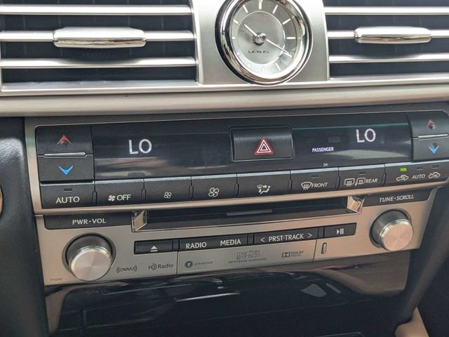 Used 2016 White Lexus 460 image 22