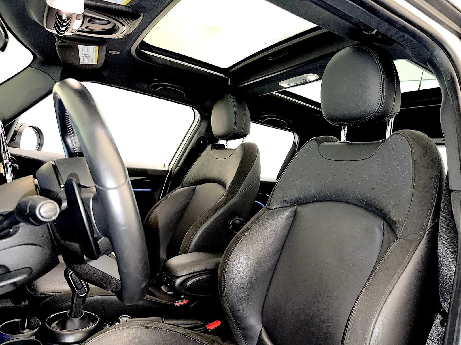 Used 2023 Nanuq White Metallic MINI Cooper S image 19