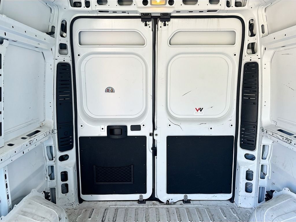 Used 2023 White Ram High Roof image 20