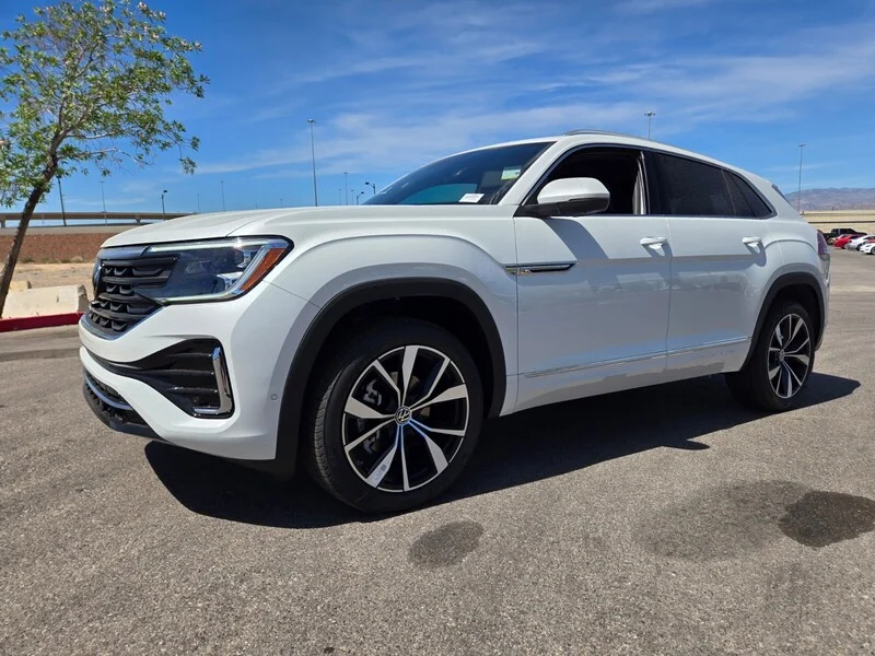 New 2026 White Volkswagen 2.0T SEL Premium R-Line image 2