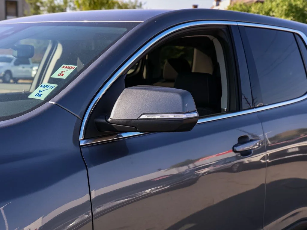 Used 2022 Gray GMC SLE image 12