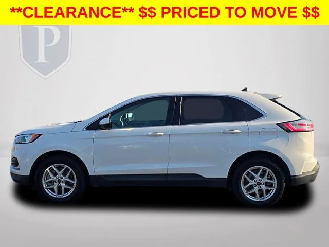 Used 2024 White Ford SEL image 11