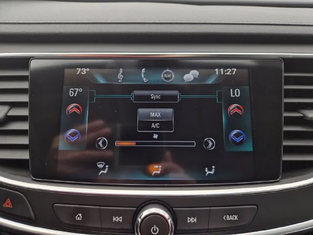 Used 2017 BLACK OYNX Buick Essence image 26