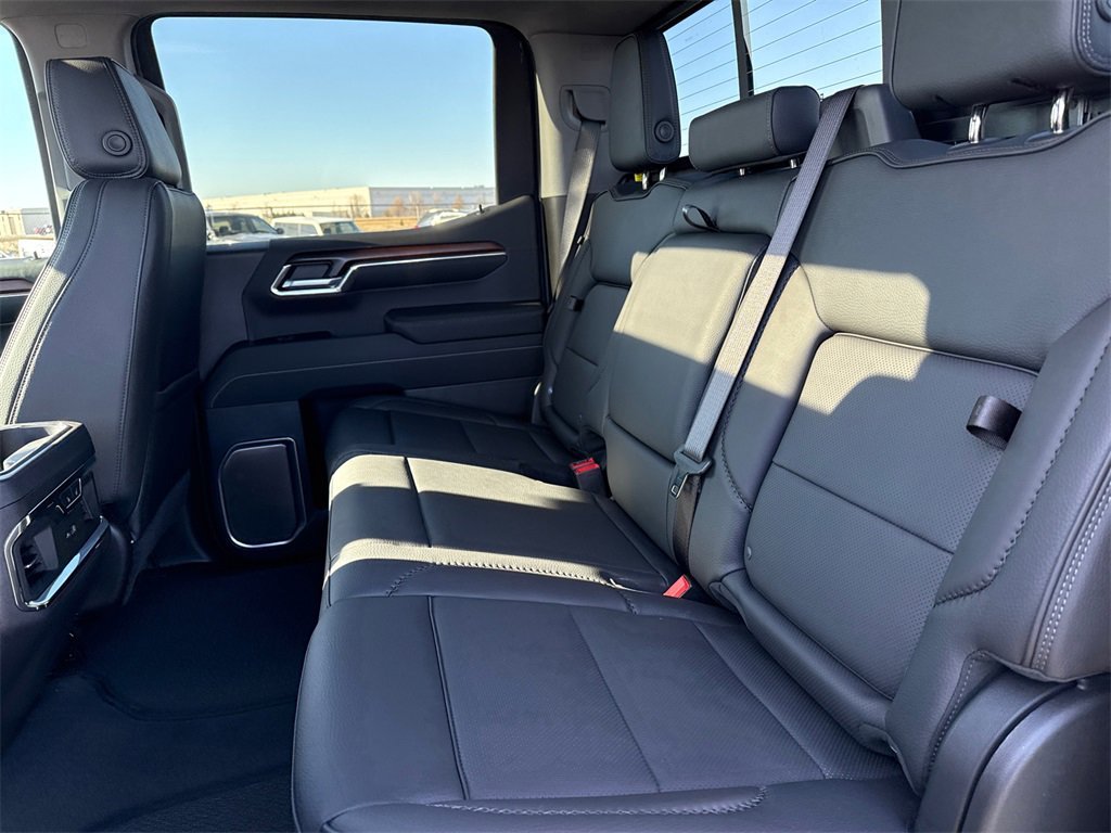 2026 GMC SIERRA - Image 32