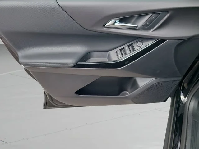 New 2027 Mosaic Black Metallic Chevrolet LT image 17