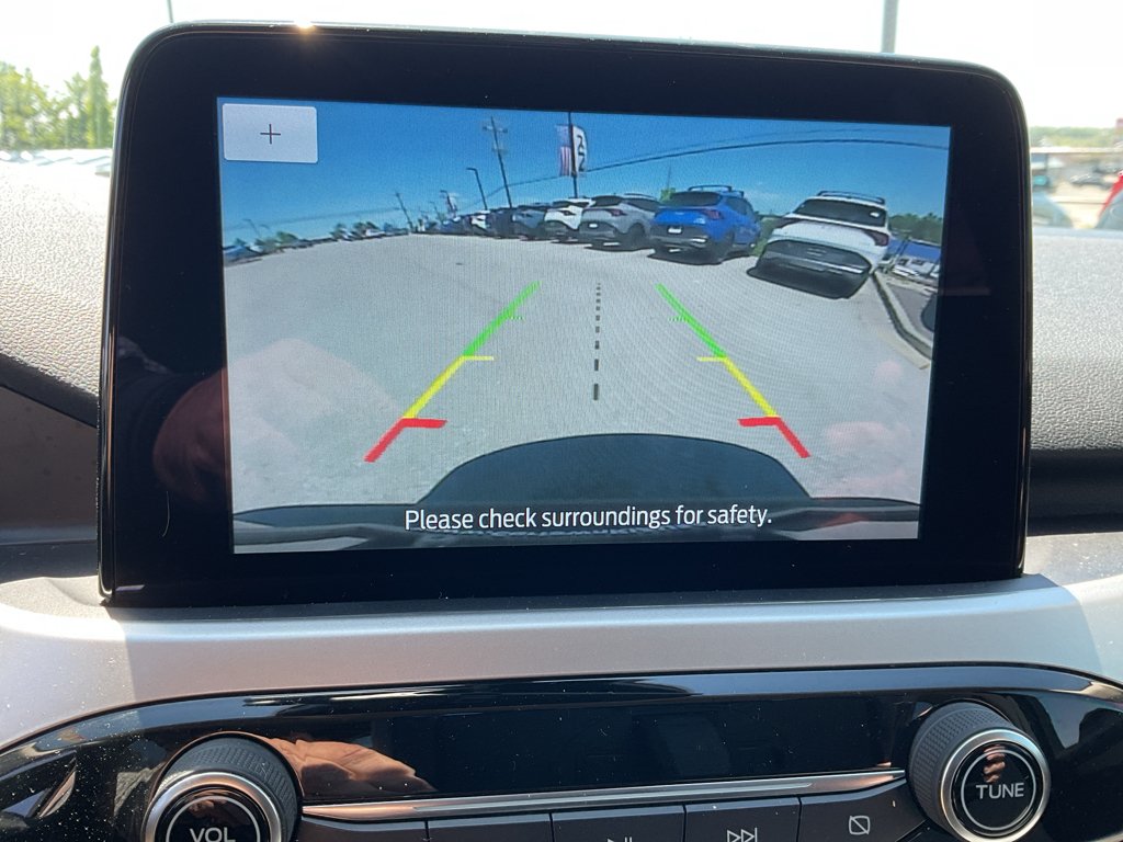 Used 2020 Magnetic Metallic Ford SE image 25