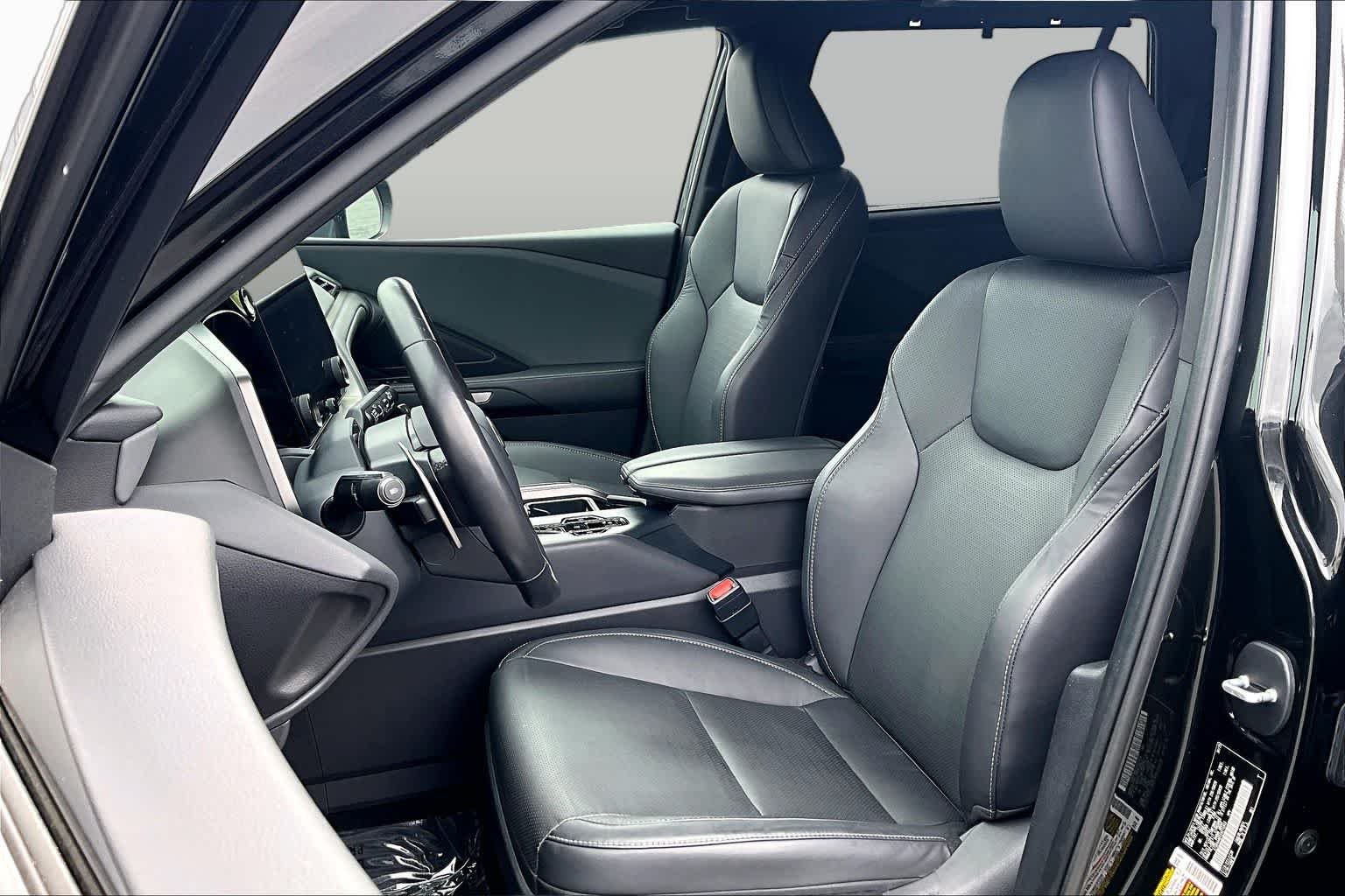 Certified Used 2025 Caviar Lexus  image 7