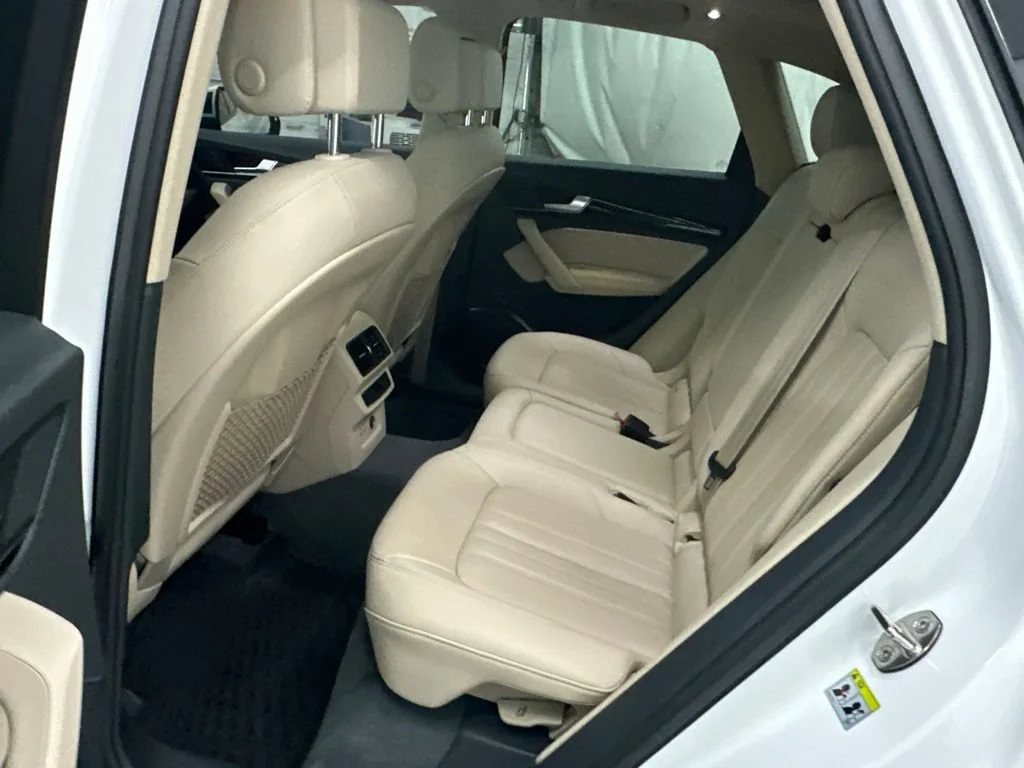 Used 2020 White Audi 45 Premium Plus image 24