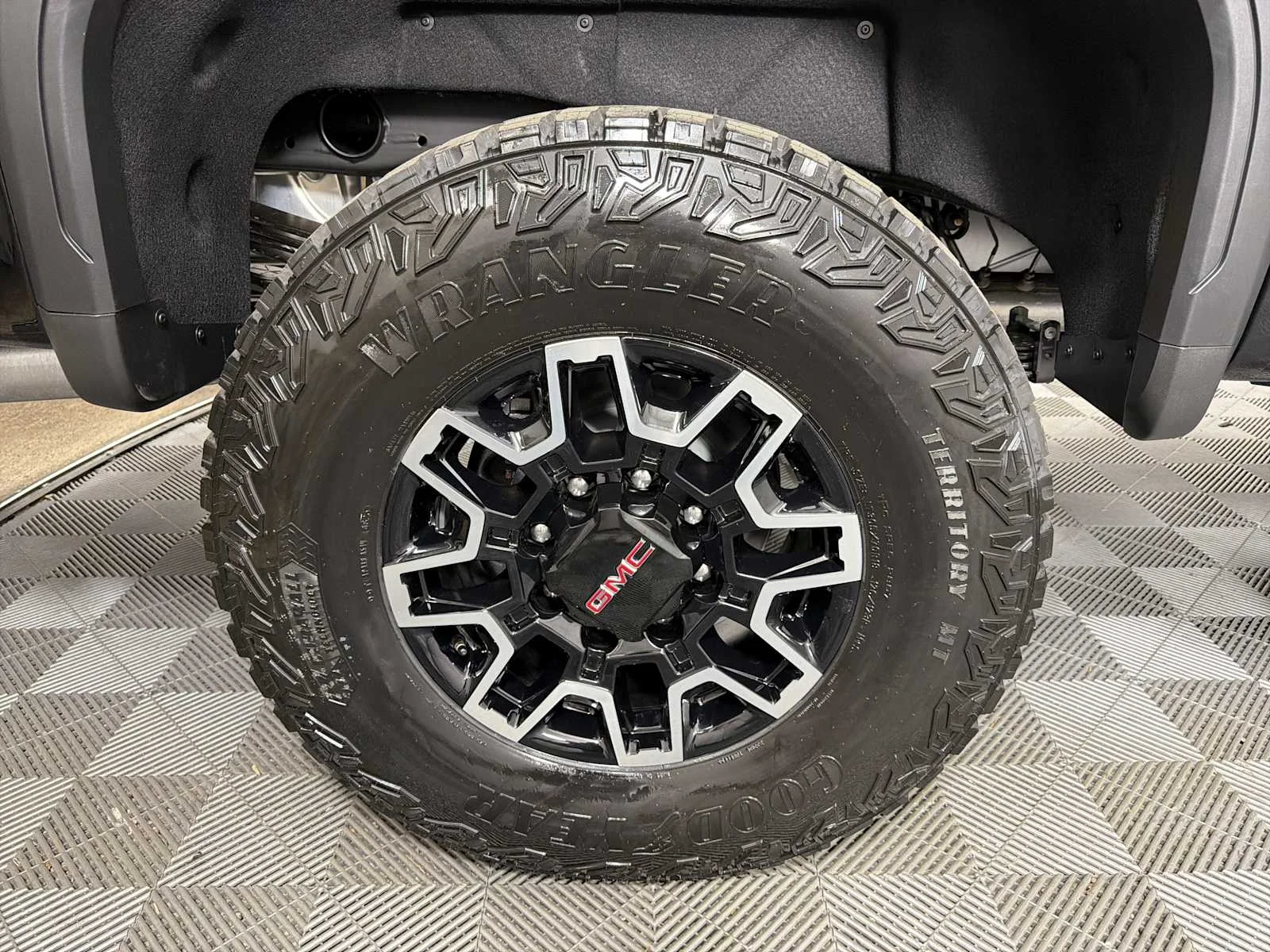 New 2026 Onyx Black GMC AT4X image 16