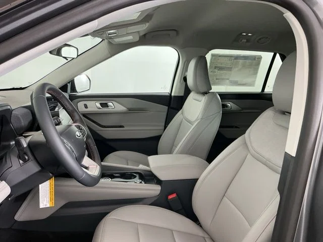 New 2026 Carbonized Gray Metallic Ford Active image 15