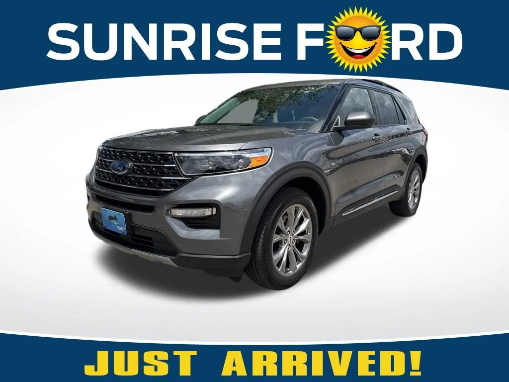 2023 Ford Explorer XLT 4WD's photo
