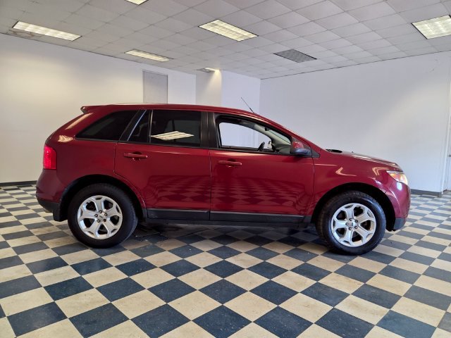 Used 2013 Red Ford SEL image 9