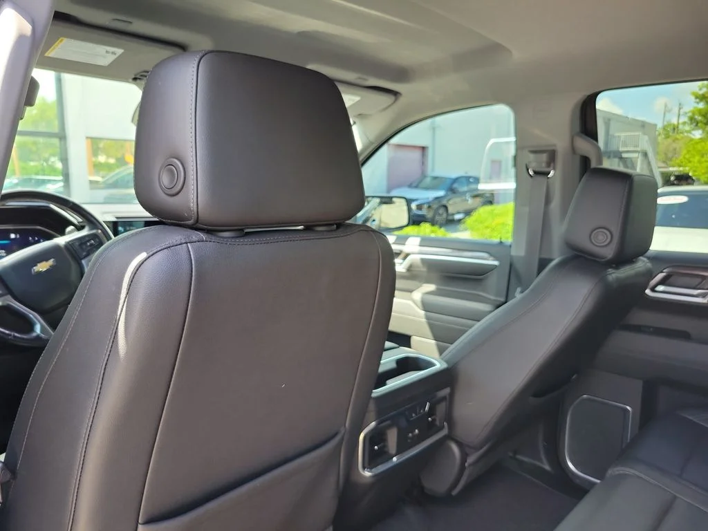Used 2022 Black Chevrolet LTZ image 15
