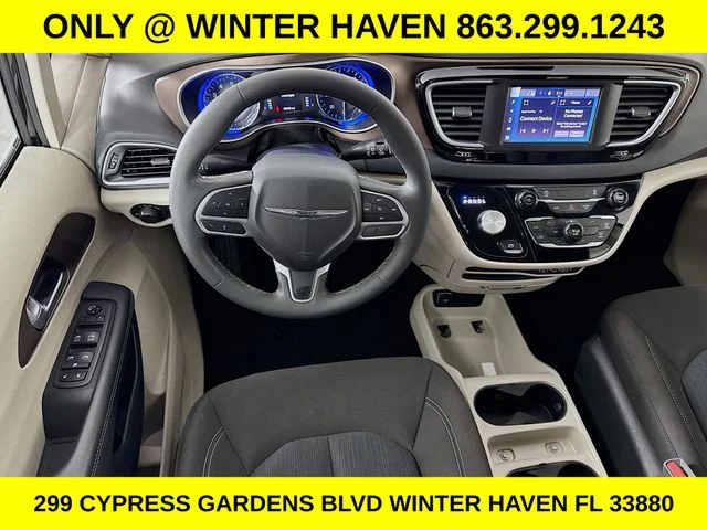 Used 2024 Black Chrysler LX image 20