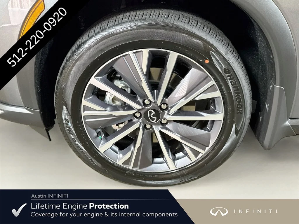 New 2027 Gray INFINITI LUXE image 43