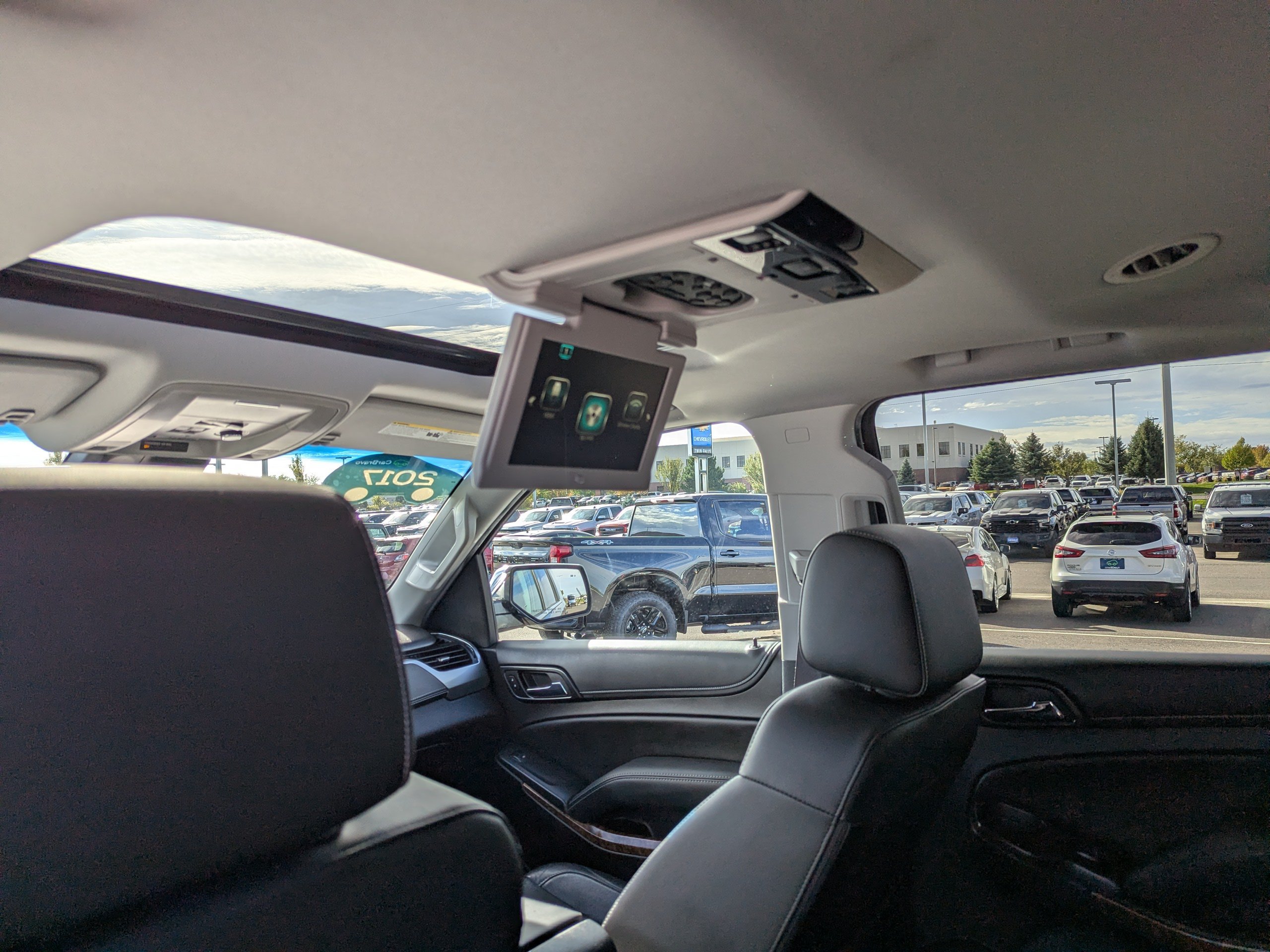 2017 Chevrolet Tahoe Premier - Photo 34