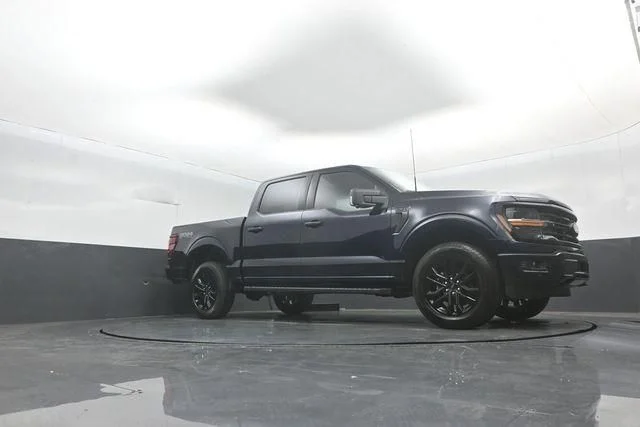 New 2026 Blue Ford XLT image 30