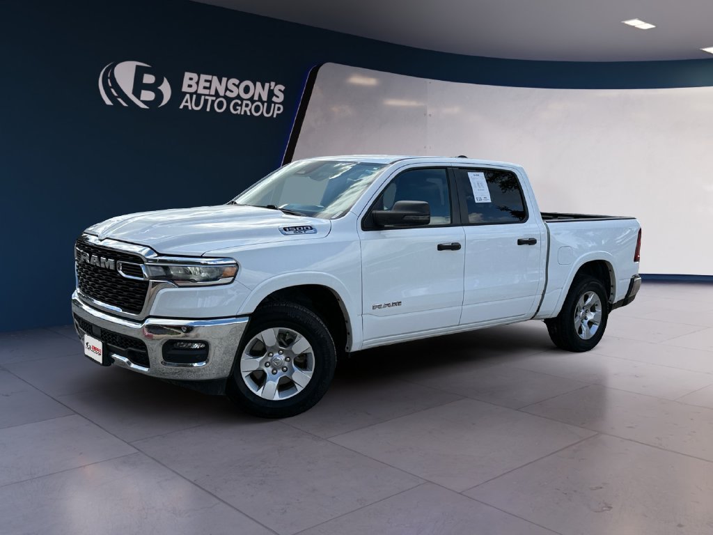 Used 2025 White Ram Big Horn/Lone Star image 1