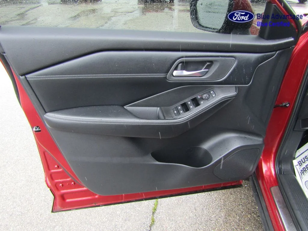 Certified Used 2025 Scarlet Ember Nissan SV image 18