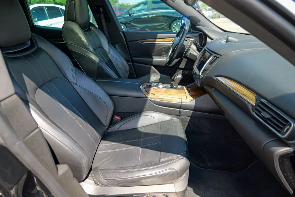 Used 2017  Maserati S image 35