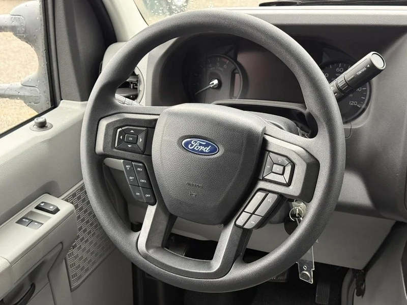 New 2026 Oxford White Ford SRW KUV image 7