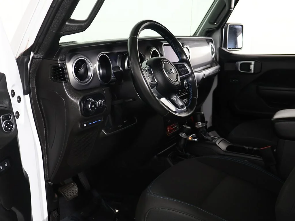 Used 2022 White Jeep Unlimited Rubicon 4xe image 30
