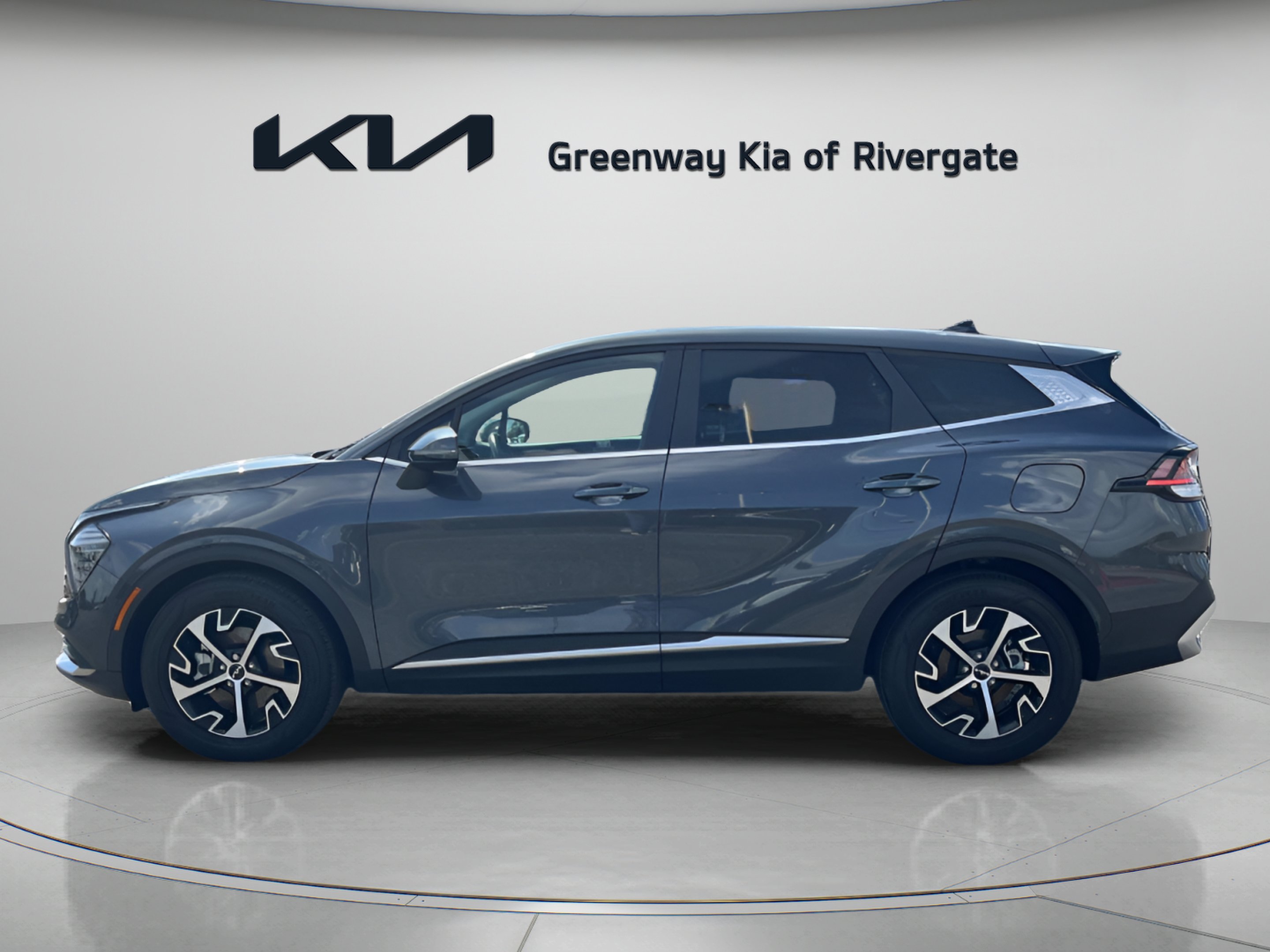 Used 2024 Gravity Gray Kia EX image 4