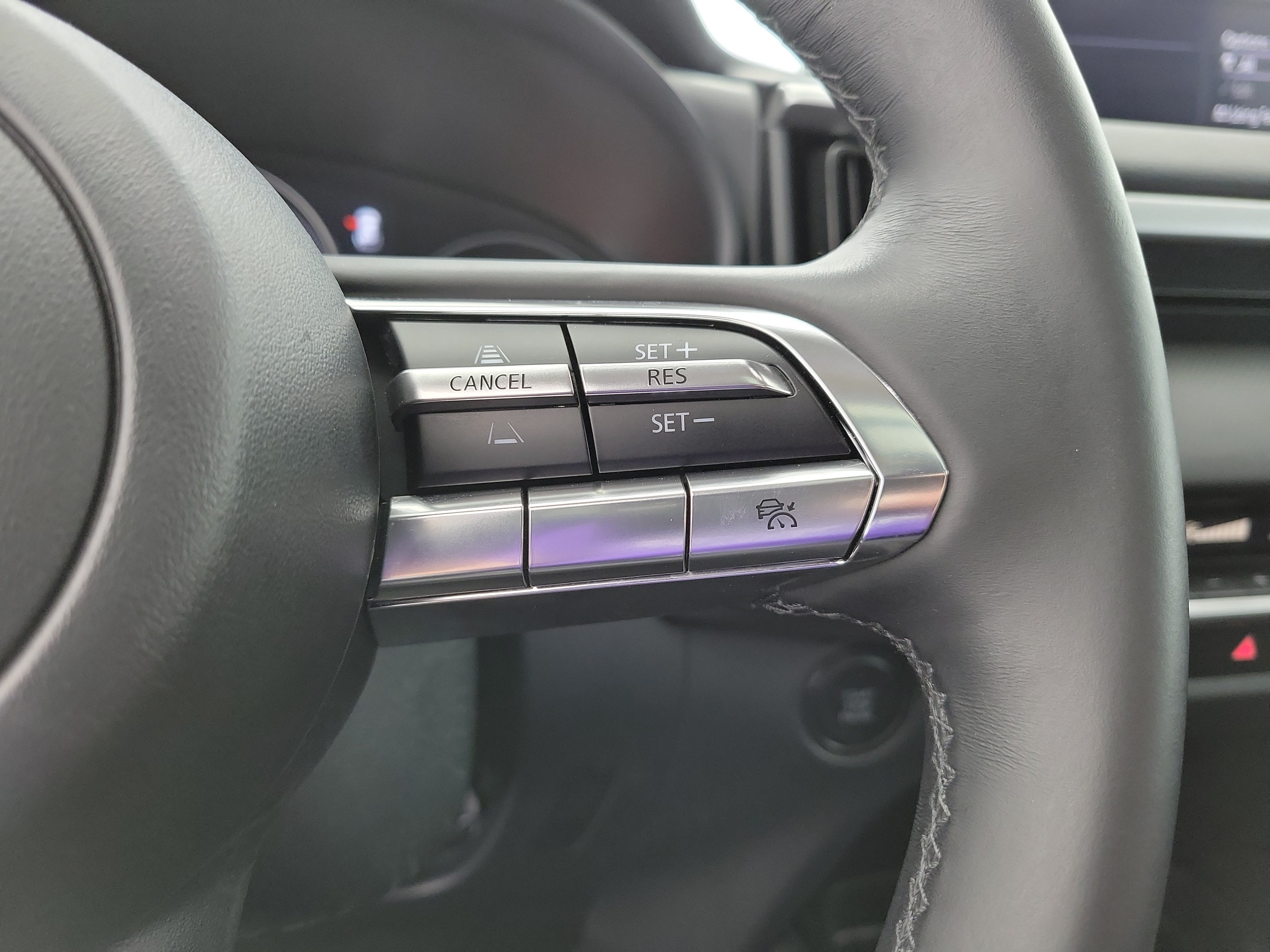 Used 2025 Wind Chill Pearl Mazda 2.5 S Premium Package image 27