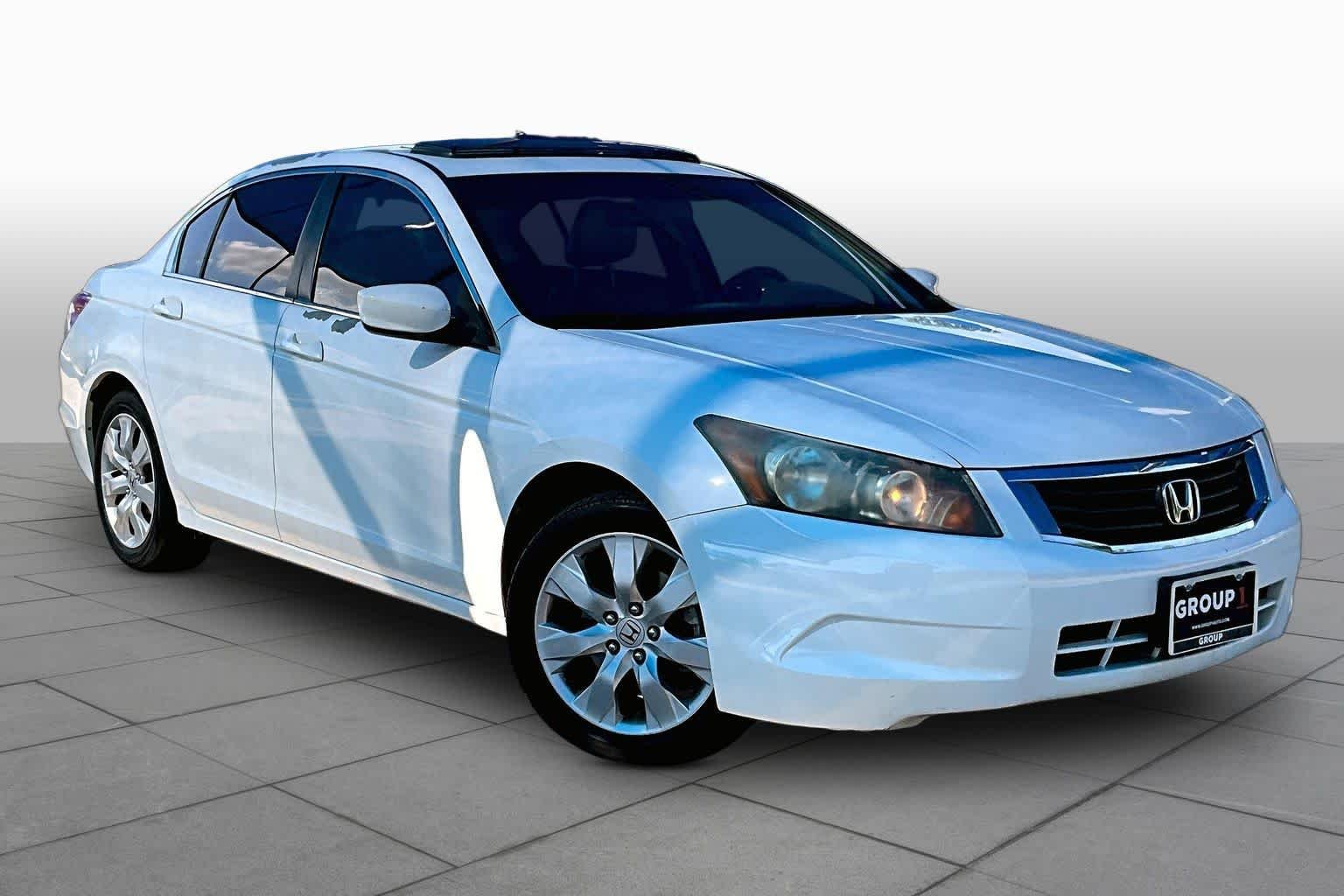 Used 2010 Taffeta White Honda EX-L image 2