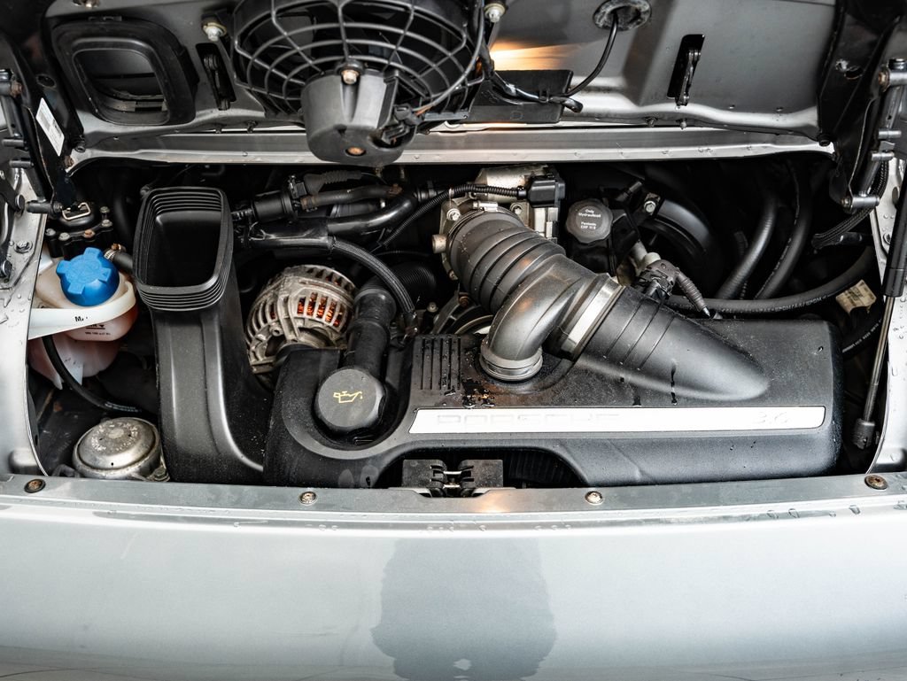 Used 2005 Seal Grey Porsche Carrera image 40