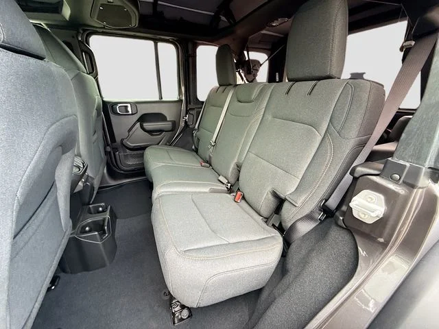 New 2026 Granite Crystal Metallic Clear-Coat Exterior Paint Jeep Willys image 16