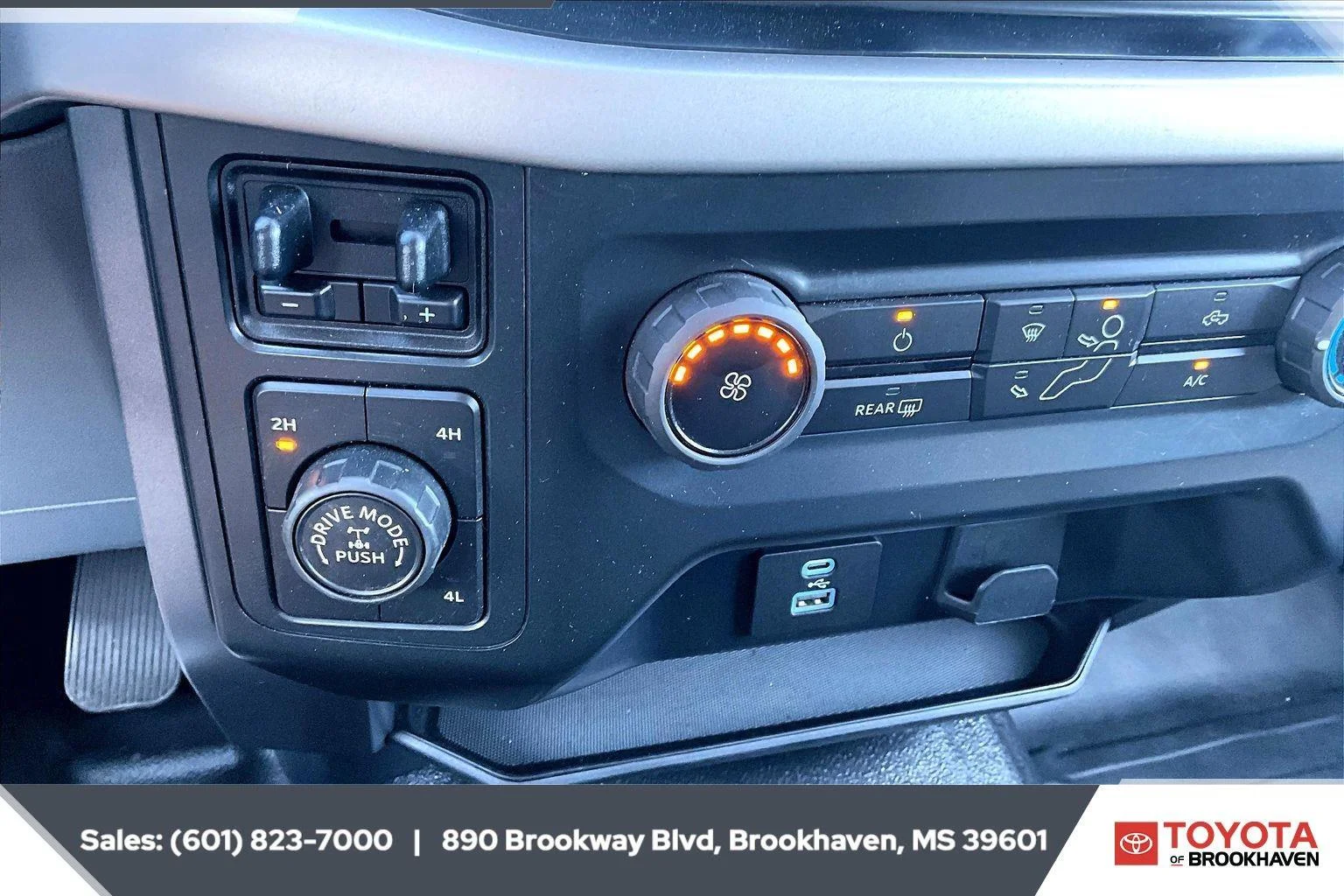 2022 Ford F-150 XLT - Photo 22