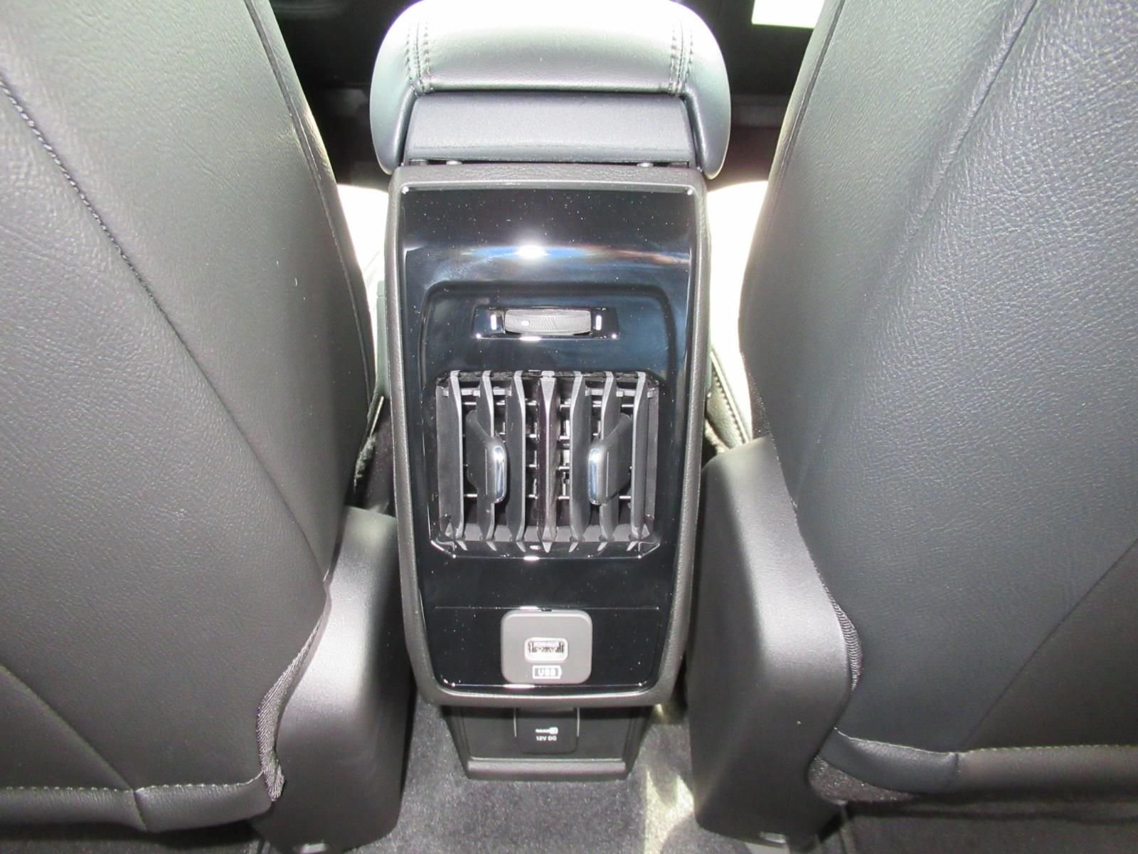 New 2026 Bright White Clearcoat Jeep Limited image 31