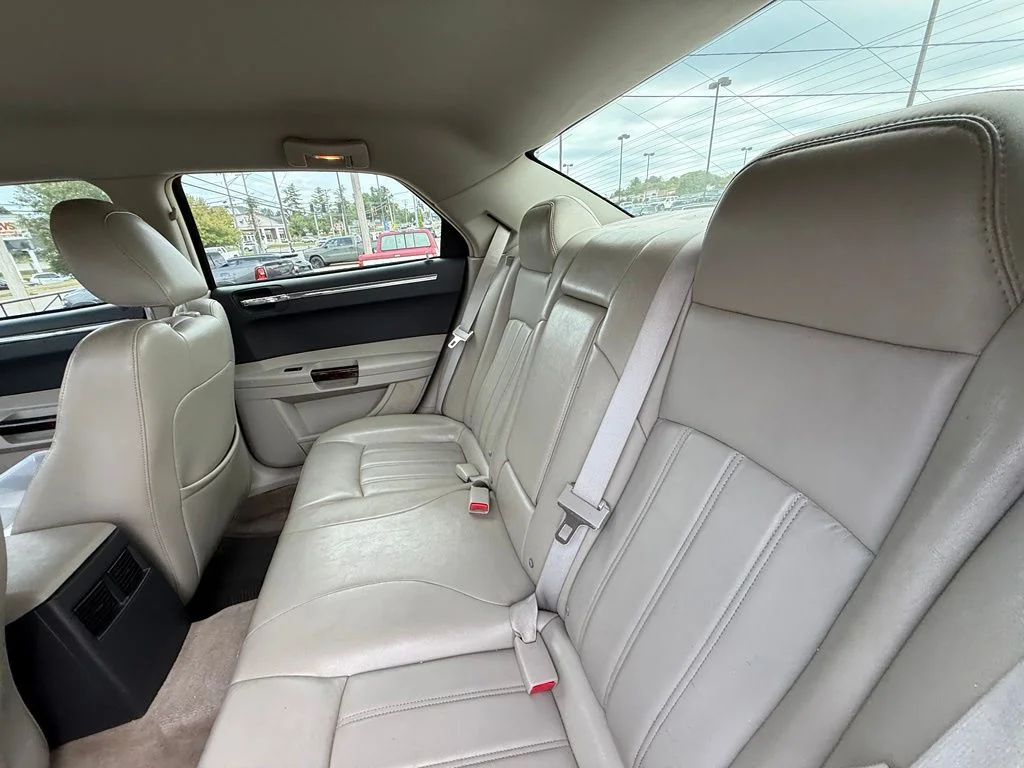 Used 2007 Silver Chrysler Base image 25