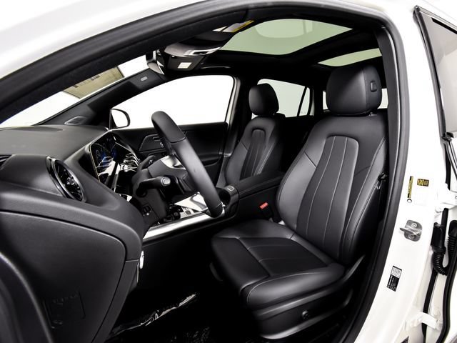New 2026 Polar White Mercedes-Benz GLA 250 image 43