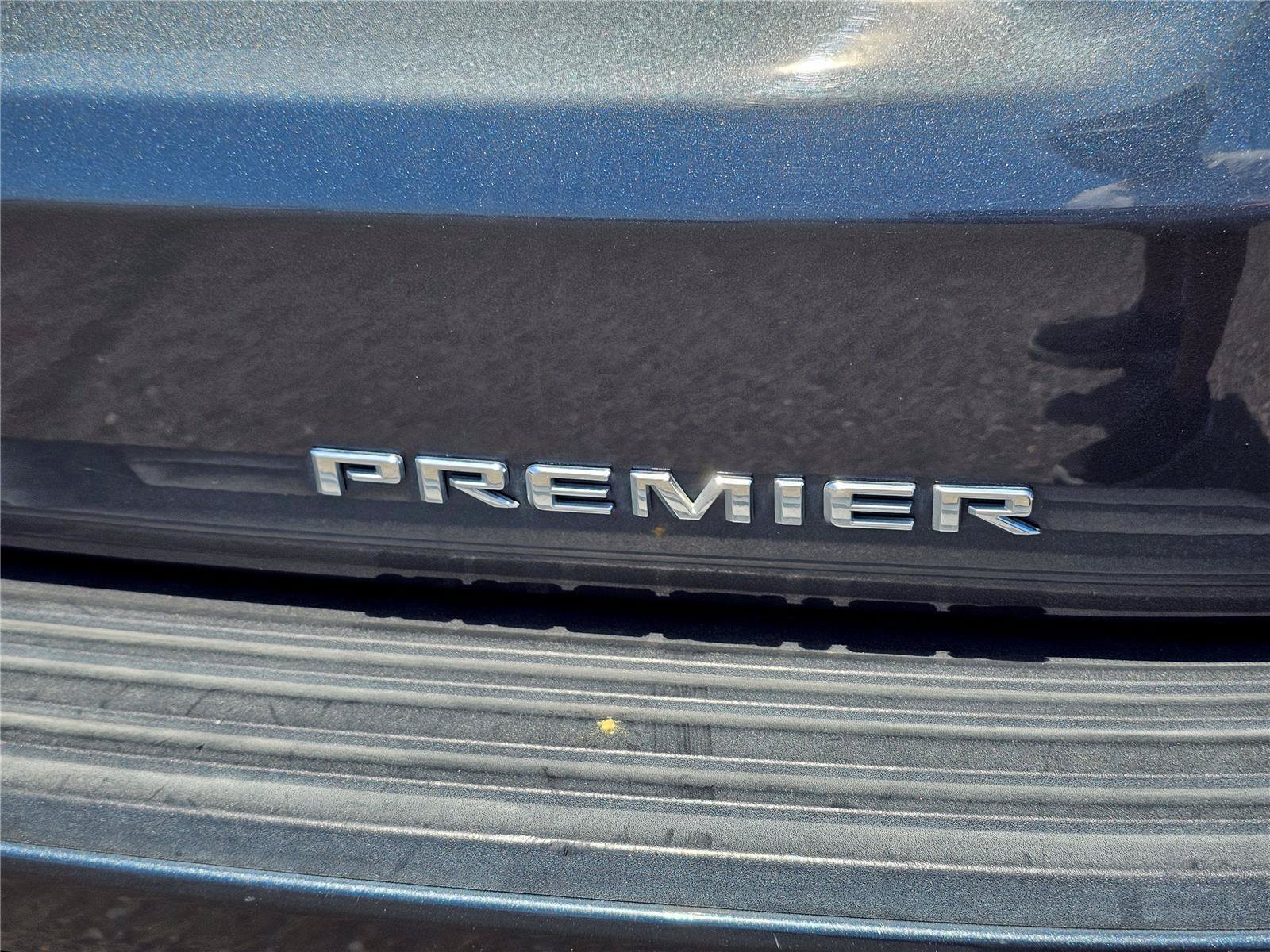 Used 2021 Shadow Gray Metallic Chevrolet Premier image 10
