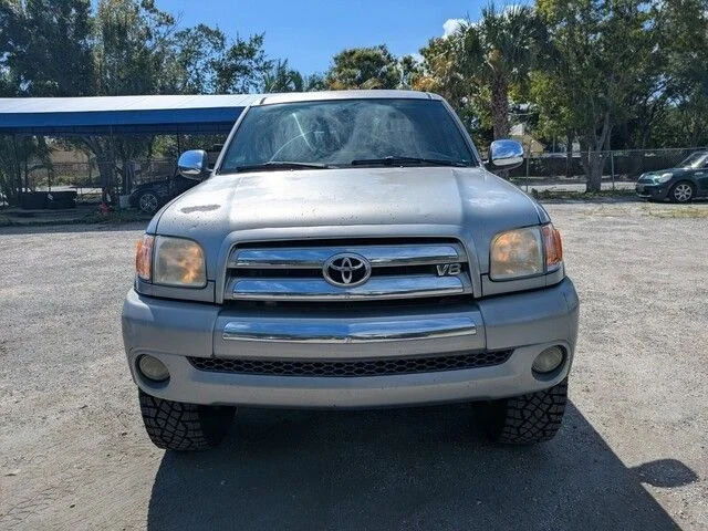 Used 2003 Silver Toyota SR5 image 2