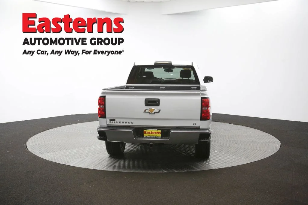 Used 2018 White Chevrolet LT image 38