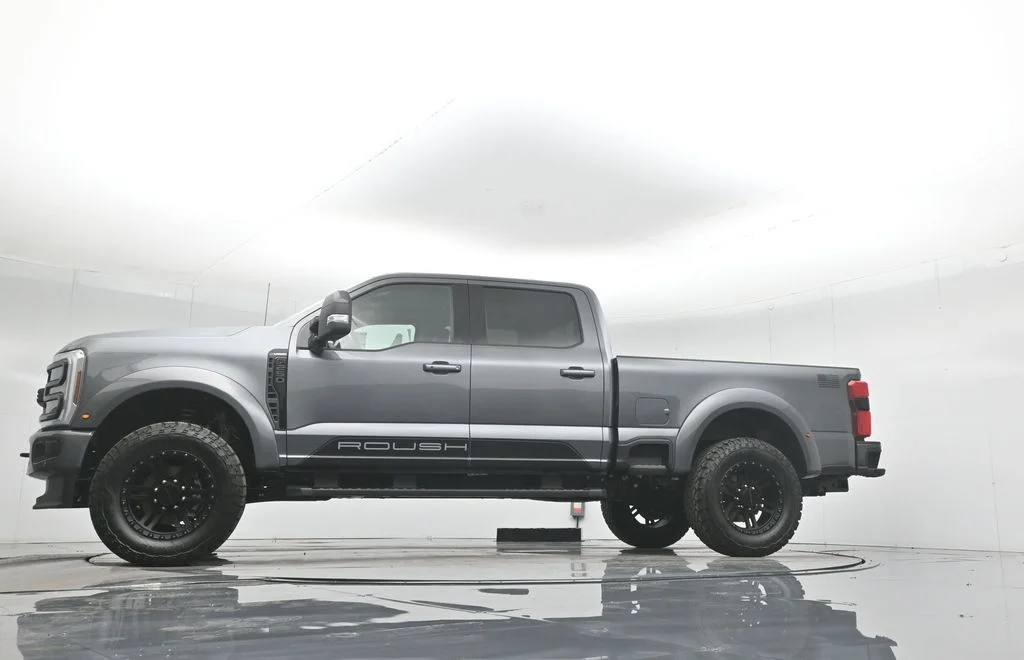 New 2026 Carbonized Gray Metallic Ford Lariat image 54