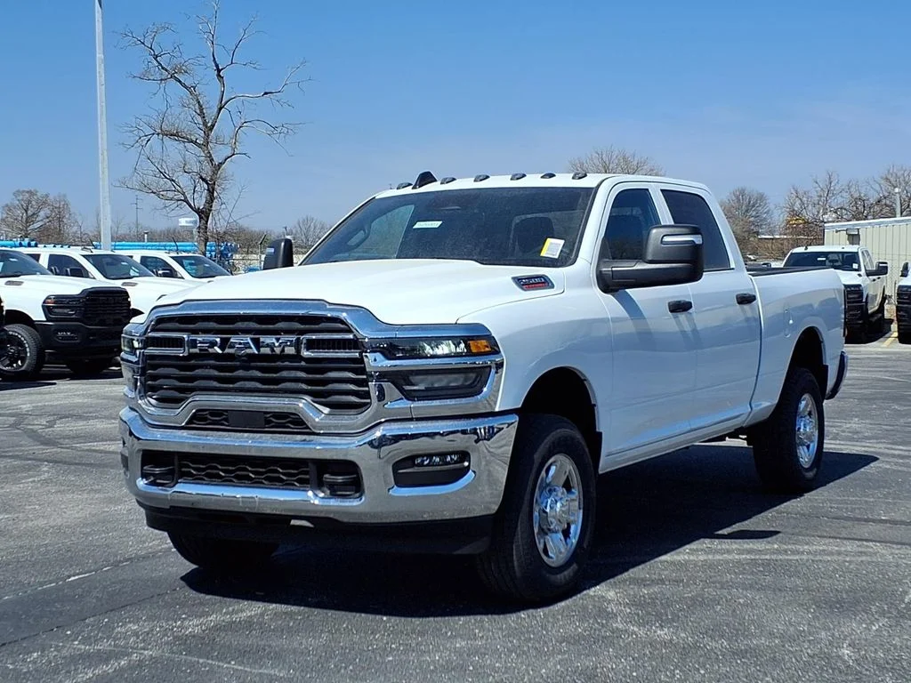 New 2026 Bright White Clear-Coat Exterior Paint RAM Tradesman image 2